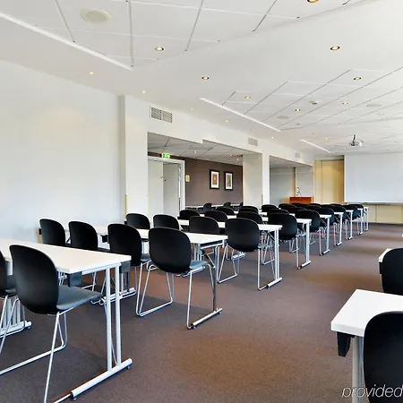 سكانديك سيتي فندق