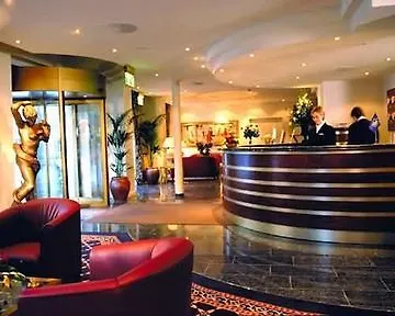 سكانديك سيتي فندق